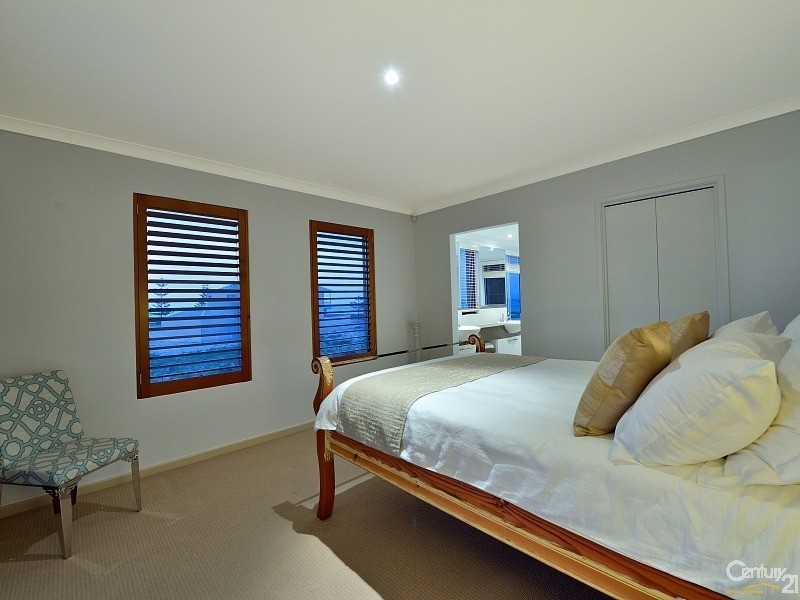 3/42 Spinnaker Quays, Mandurah WA 6210