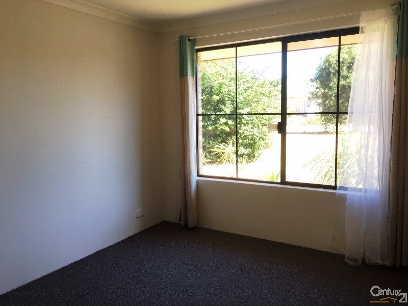 13 Bancroft Close, Greenfields WA 6210