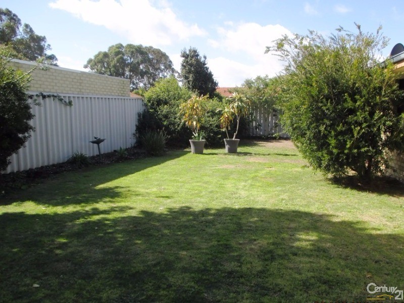 13 Bancroft Close, Greenfields WA 6210