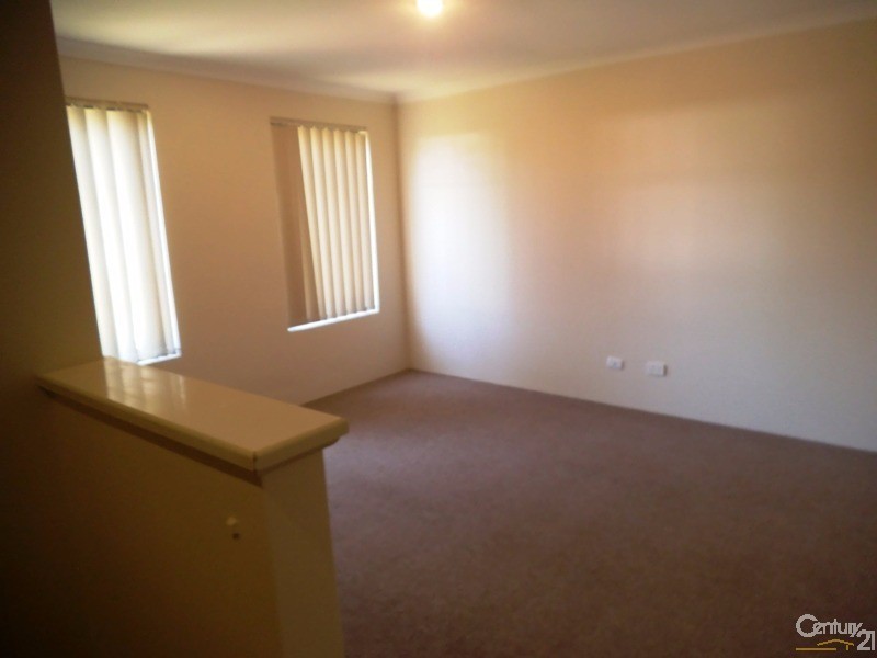 20 Pingle Drive, Greenfields WA 6210