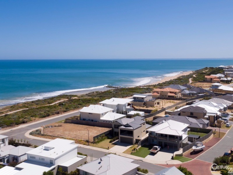 22 Sugarwood Terrace, Halls Head WA 6210