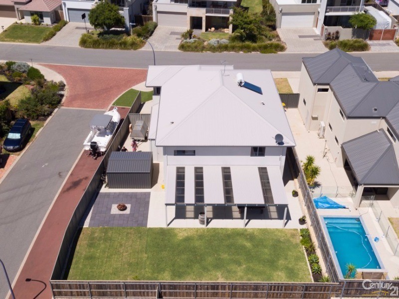 22 Sugarwood Terrace, Halls Head WA 6210