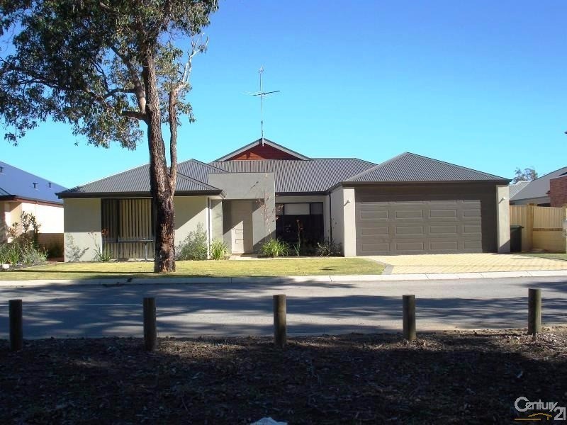 8 Len Howard Drive, Erskine WA 6210