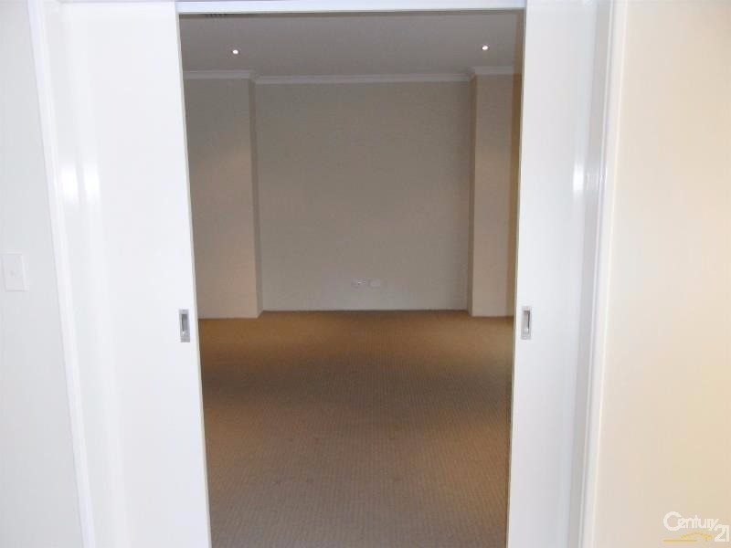 8 Len Howard Drive, Erskine WA 6210