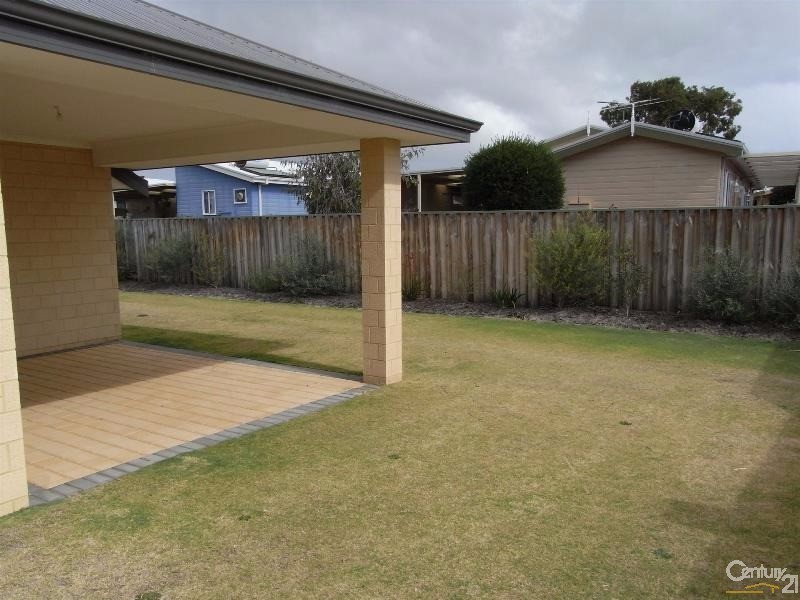 8 Len Howard Drive, Erskine WA 6210