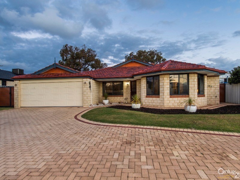 5 Borden Court, Dudley Park WA 6210