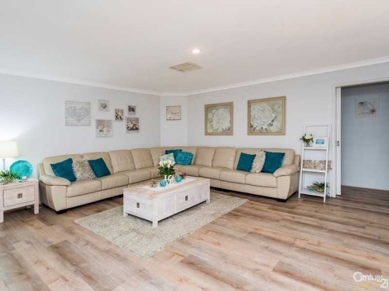 5 Borden Court, Dudley Park WA 6210