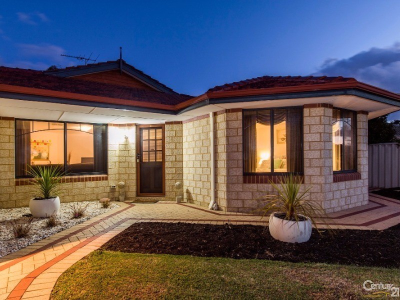 5 Borden Court, Dudley Park WA 6210