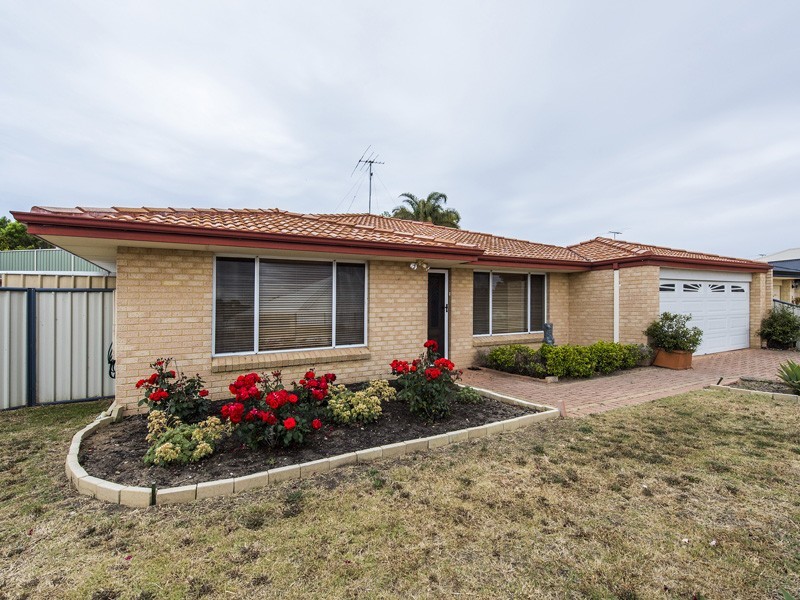 201 Oakmont Avenue, Meadow Springs WA 6210