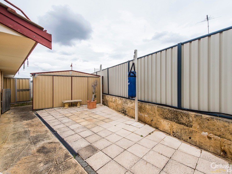 201 Oakmont Avenue, Meadow Springs WA 6210