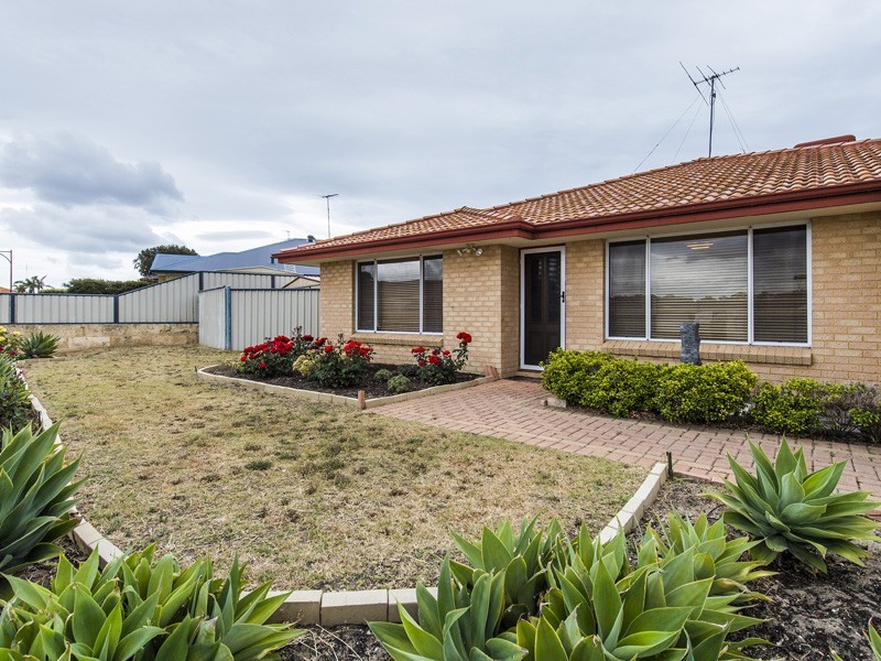 201 Oakmont Avenue, Meadow Springs WA 6210