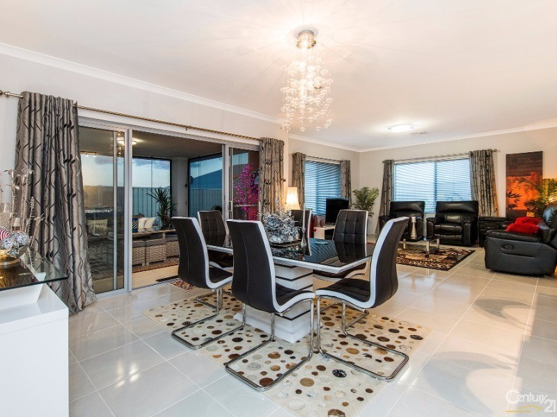 7 Barringarra Concourse, Madora Bay WA 6210