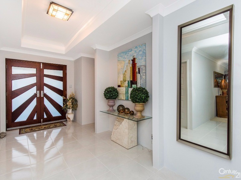 7 Barringarra Concourse, Madora Bay WA 6210