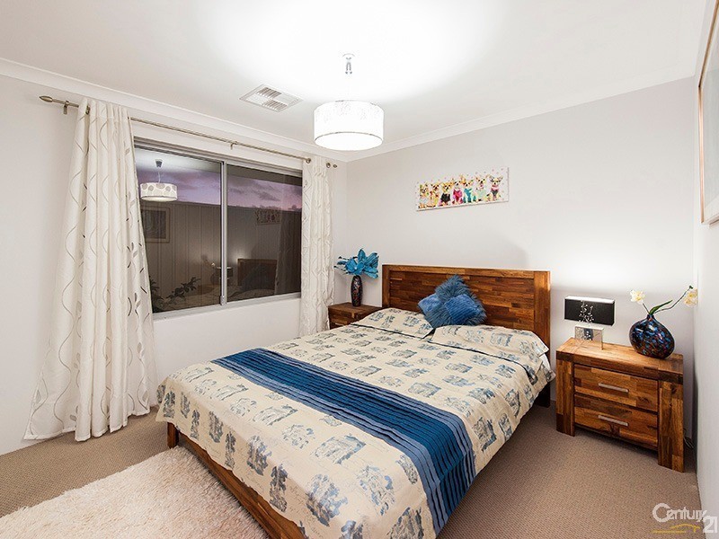 7 Barringarra Concourse, Madora Bay WA 6210