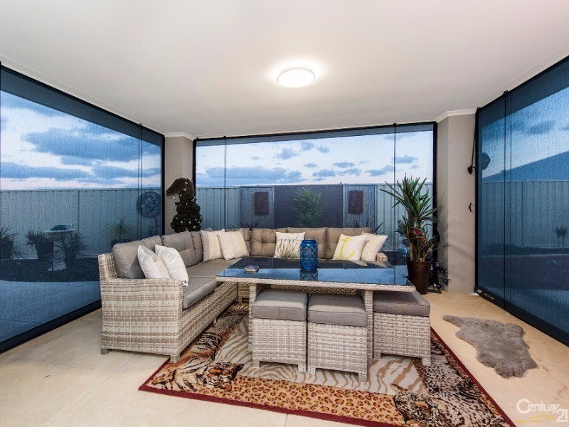 7 Barringarra Concourse, Madora Bay WA 6210