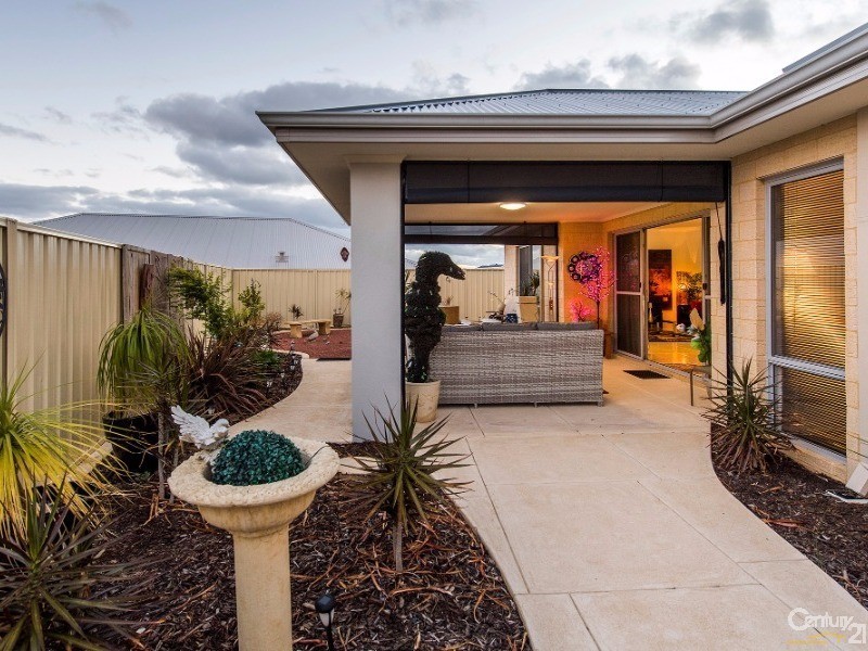 7 Barringarra Concourse, Madora Bay WA 6210