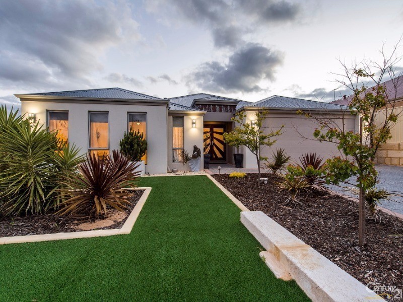 7 Barringarra Concourse, Madora Bay WA 6210