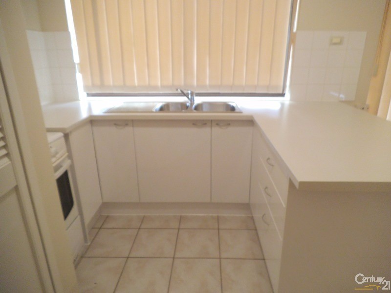 122 Mclarty Road, Halls Head WA 6210