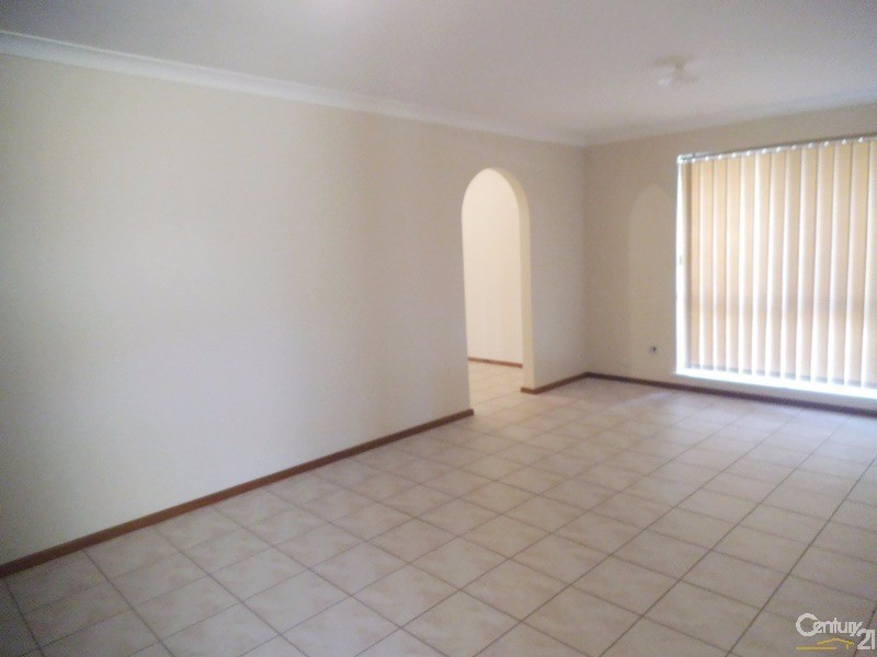 122 Mclarty Road, Halls Head WA 6210
