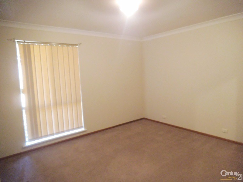122 Mclarty Road, Halls Head WA 6210