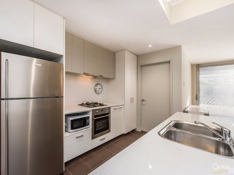 35 Middleton Loop, Meadow Springs WA 6210