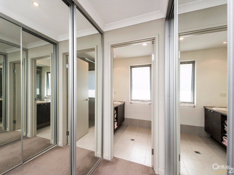 35 Middleton Loop, Meadow Springs WA 6210