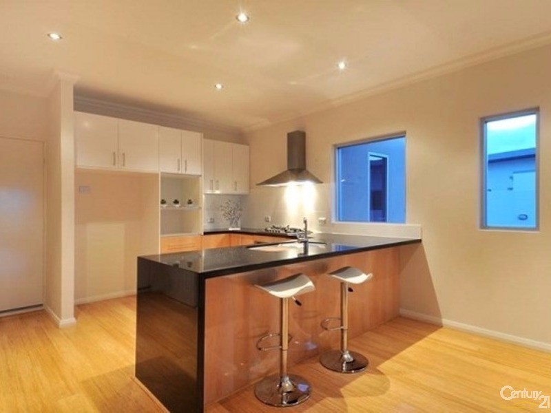 21A Oversby Street, Halls Head WA 6210