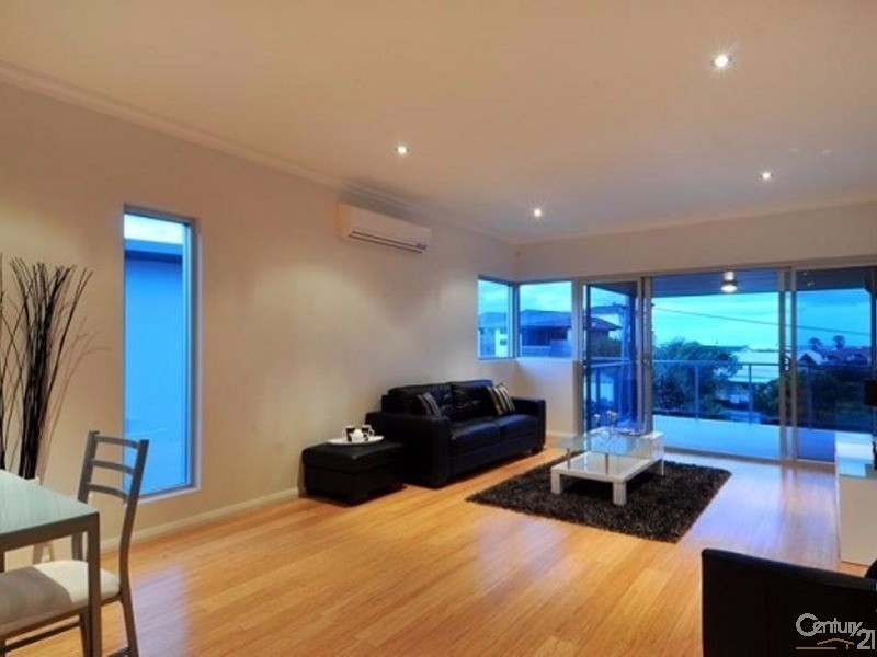 21A Oversby Street, Halls Head WA 6210