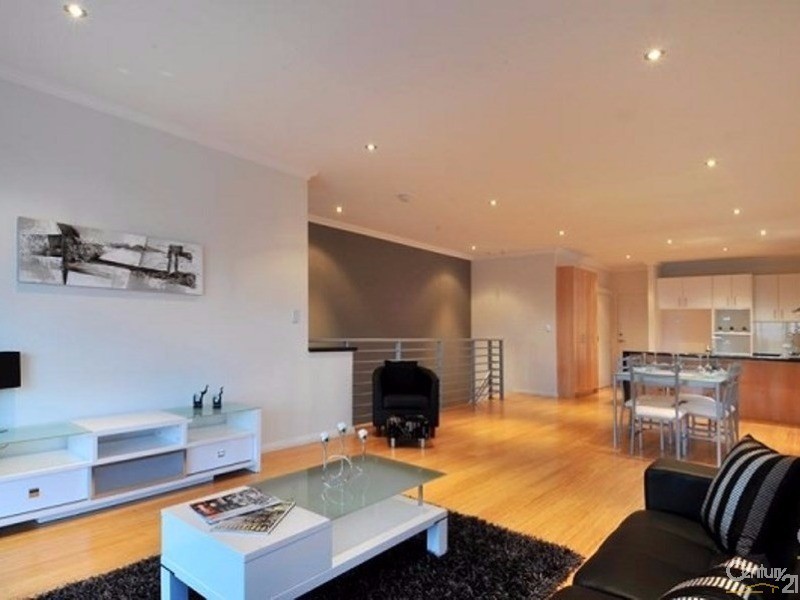 21A Oversby Street, Halls Head WA 6210