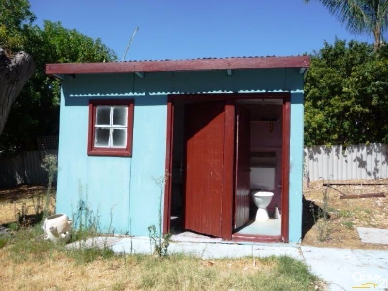 28 Service Street, Mandurah WA 6210