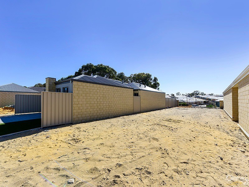 6 Crail Lane, Meadow Springs WA 6210