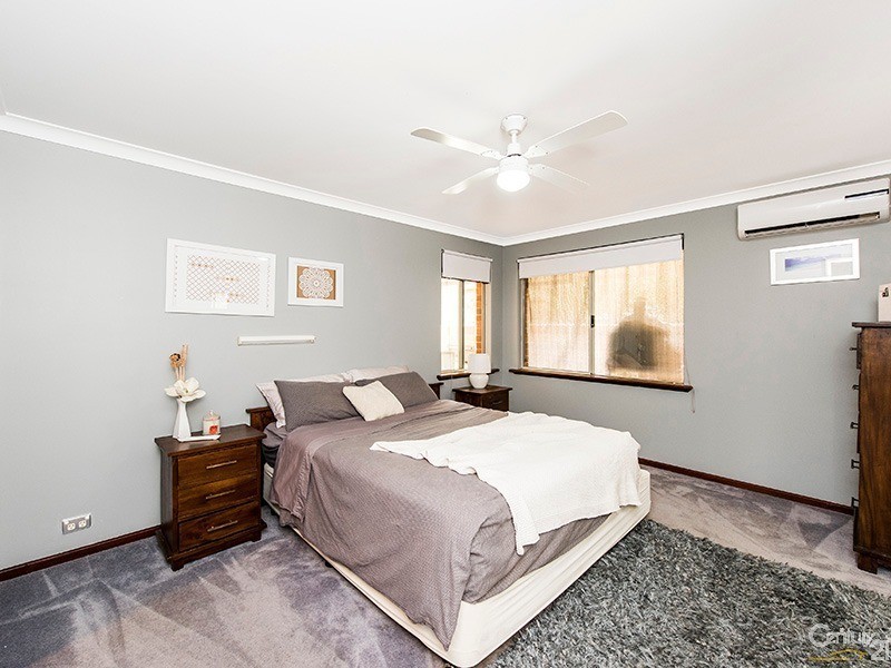 4 Jacaranda Drive, North Yunderup WA 6208