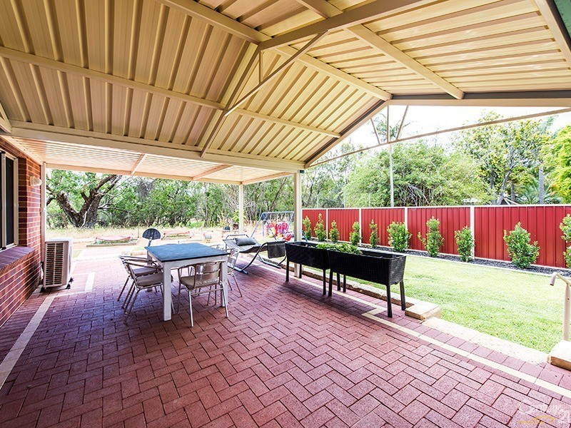 4 Jacaranda Drive, North Yunderup WA 6208