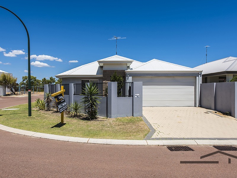 12 Kardan Loop, Falcon WA 6210