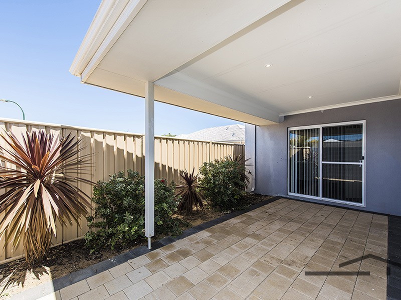 12 Kardan Loop, Falcon WA 6210