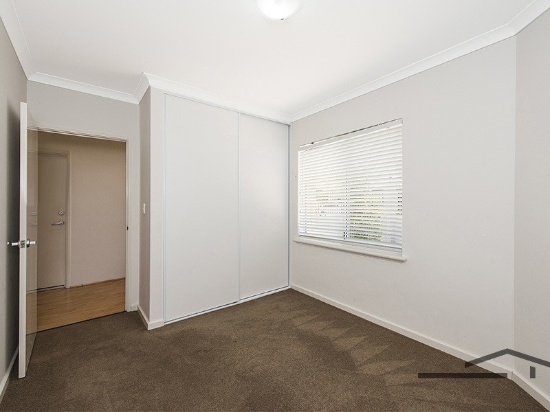 12 Kardan Loop, Falcon WA 6210