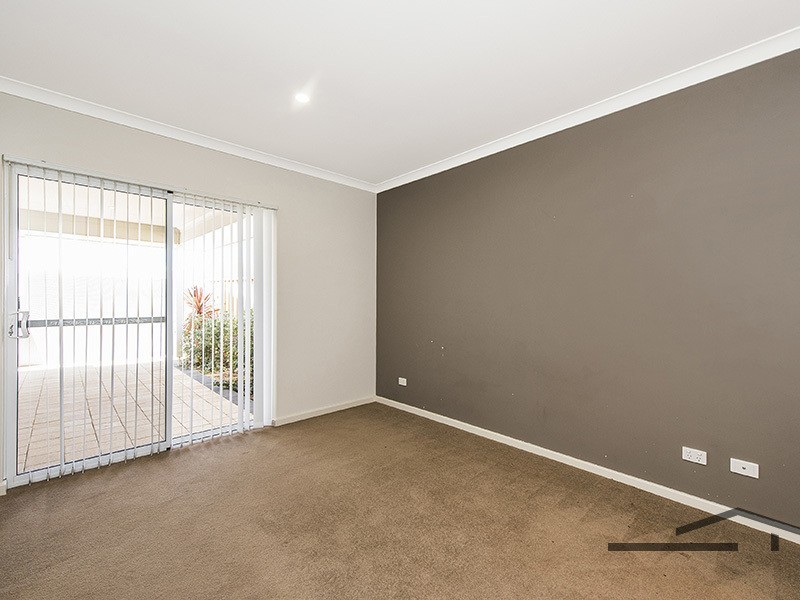 12 Kardan Loop, Falcon WA 6210