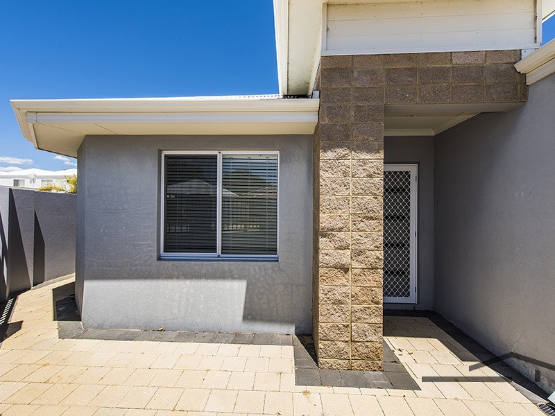 12 Kardan Loop, Falcon WA 6210