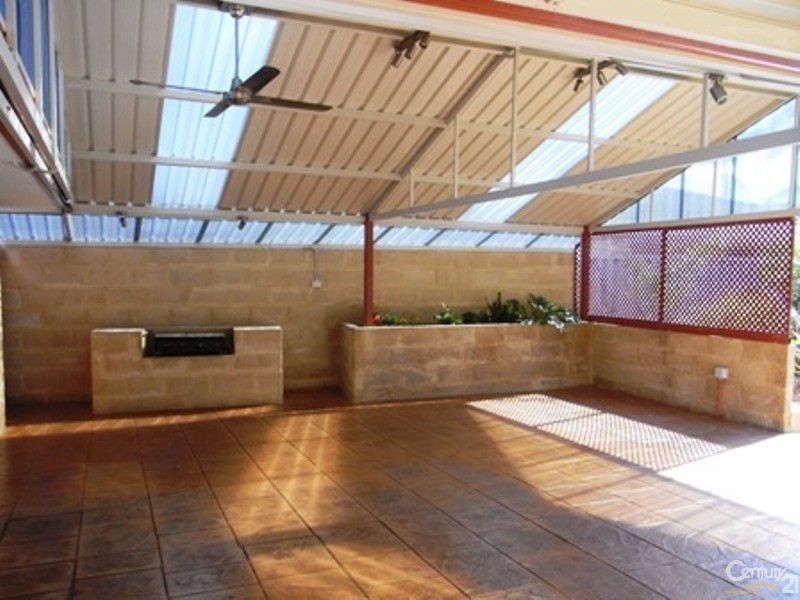 27 Reynolds Avenue, Greenfields WA 6210