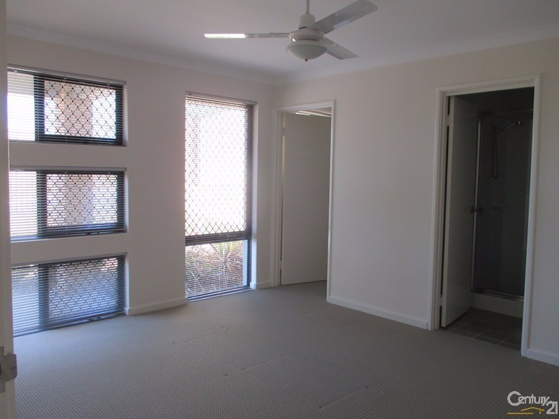 3 Island Way, Singleton WA 6175