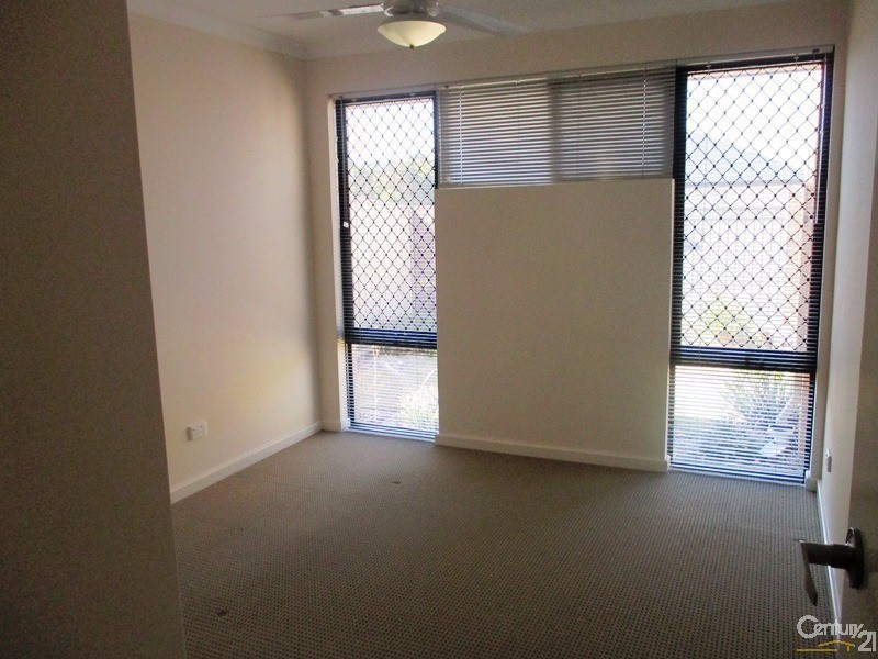 3 Island Way, Singleton WA 6175