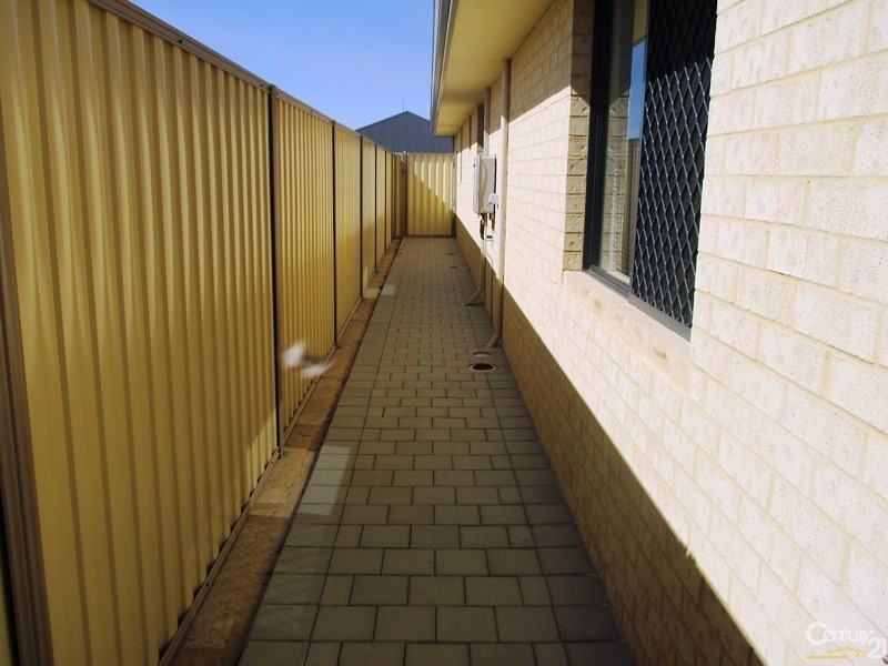 3 Island Way, Singleton WA 6175