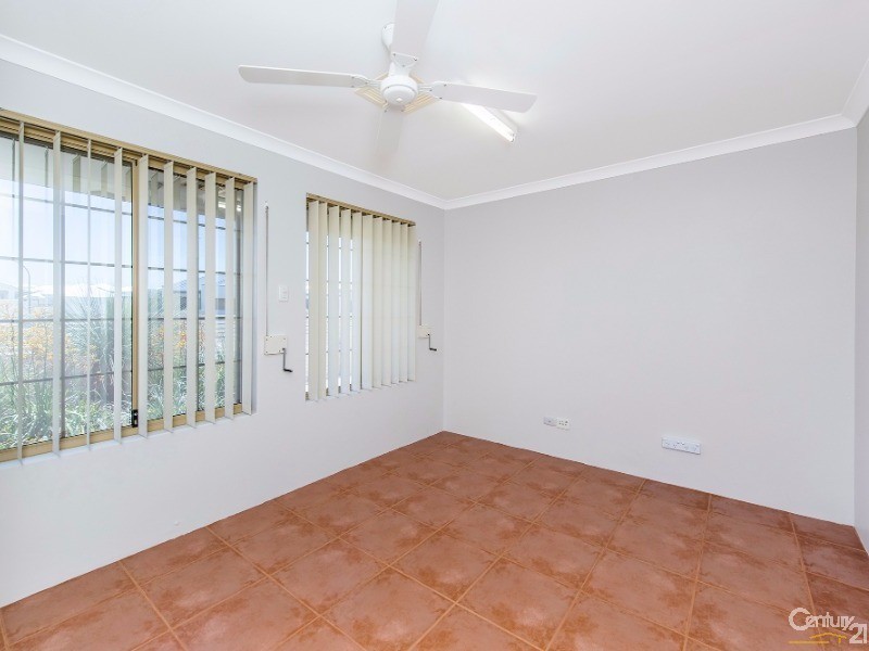 259 Peelwood Parade, Halls Head WA 6210