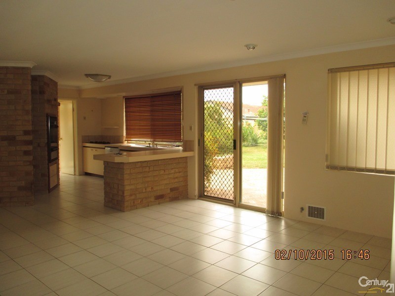 4 Cleveland Court, Meadow Springs WA 6210