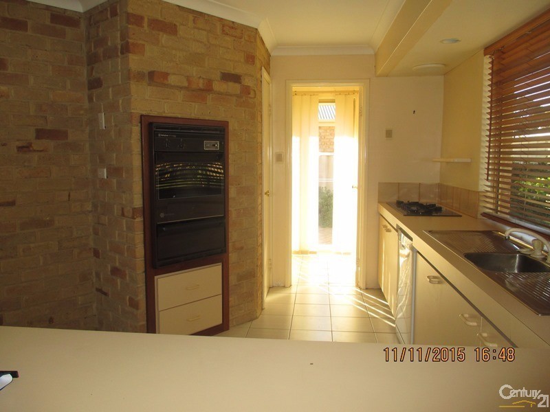 4 Cleveland Court, Meadow Springs WA 6210