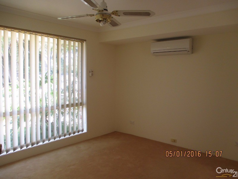 4 Cleveland Court, Meadow Springs WA 6210