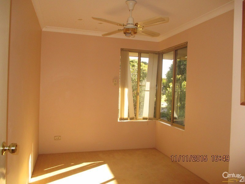 4 Cleveland Court, Meadow Springs WA 6210