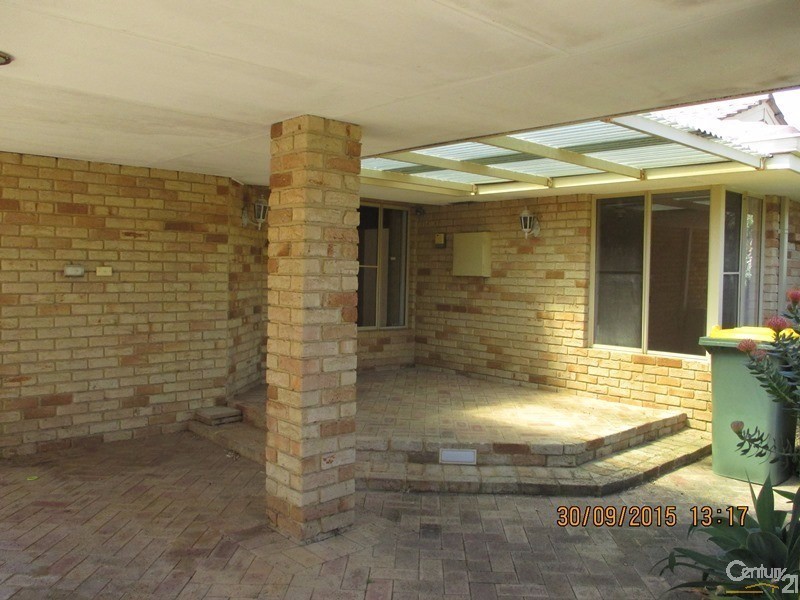 4 Cleveland Court, Meadow Springs WA 6210