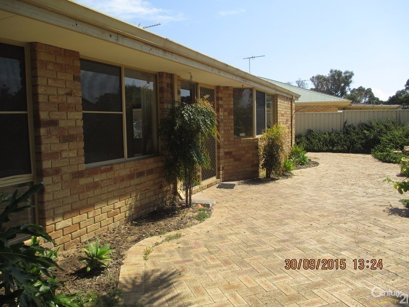 4 Cleveland Court, Meadow Springs WA 6210