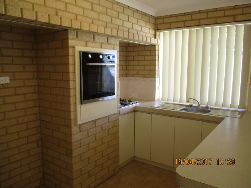 37B Admiralty Crescent, Halls Head WA 6210